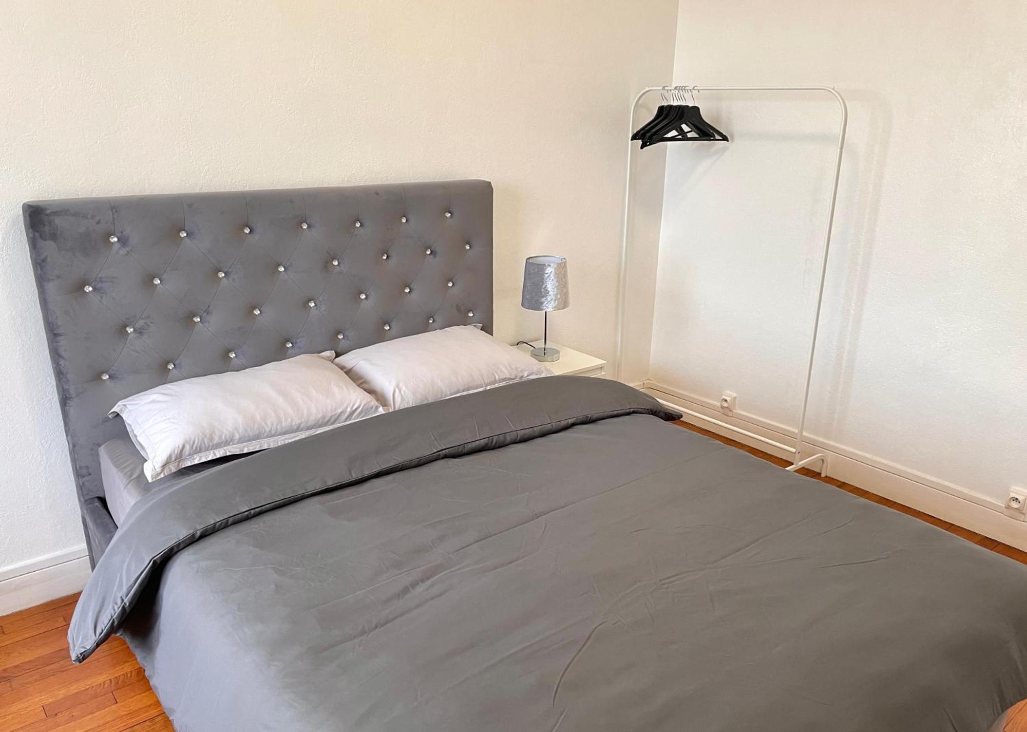 Appartement Confortable, Centre-Ville Troyes Exterior photo